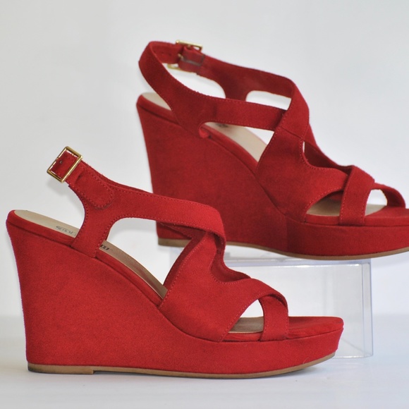 Size 7.5 Red Wedges Shoes - Picture 1 of 12